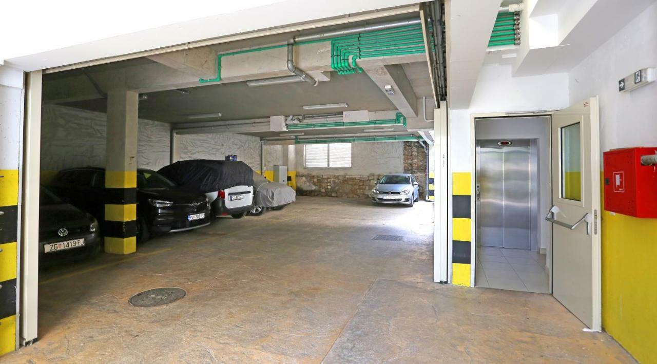 Luxury Apts Leone Split Centre Exterior foto
